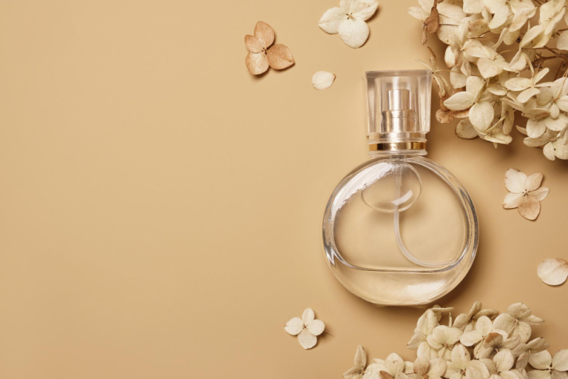 Po jakie perfumy sięgnąć jesienią i zimą? Hity 2022 roku